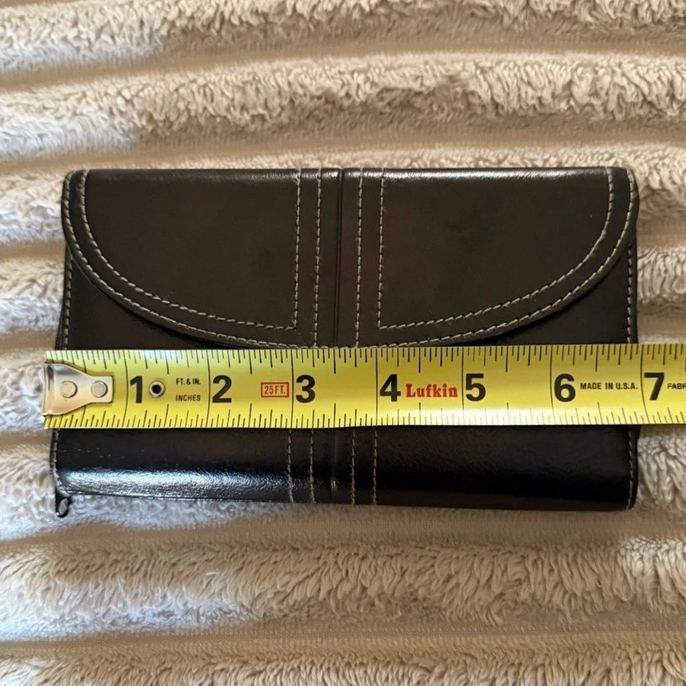 Buxton Women Leather Tri-Fold Clutch Wallet Black Contrast Stitching